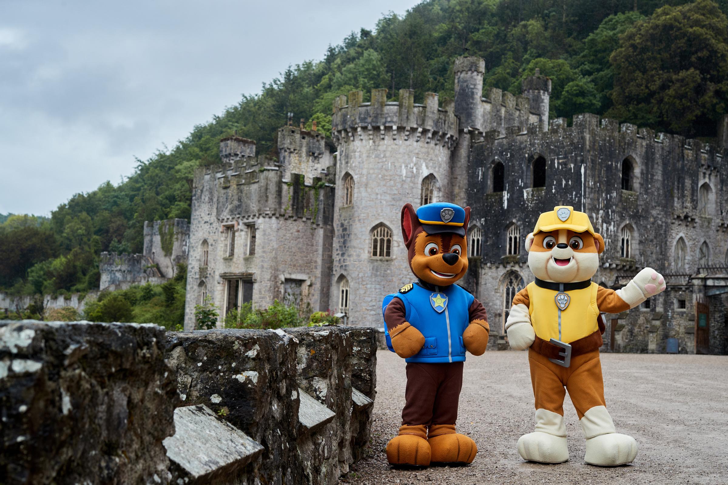 PAW Patrol pups Chase and Rubble visit Gwrych Castle